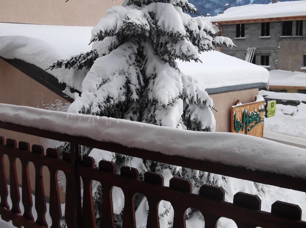 Hotel Les Mottets Осоа Екстериор снимка